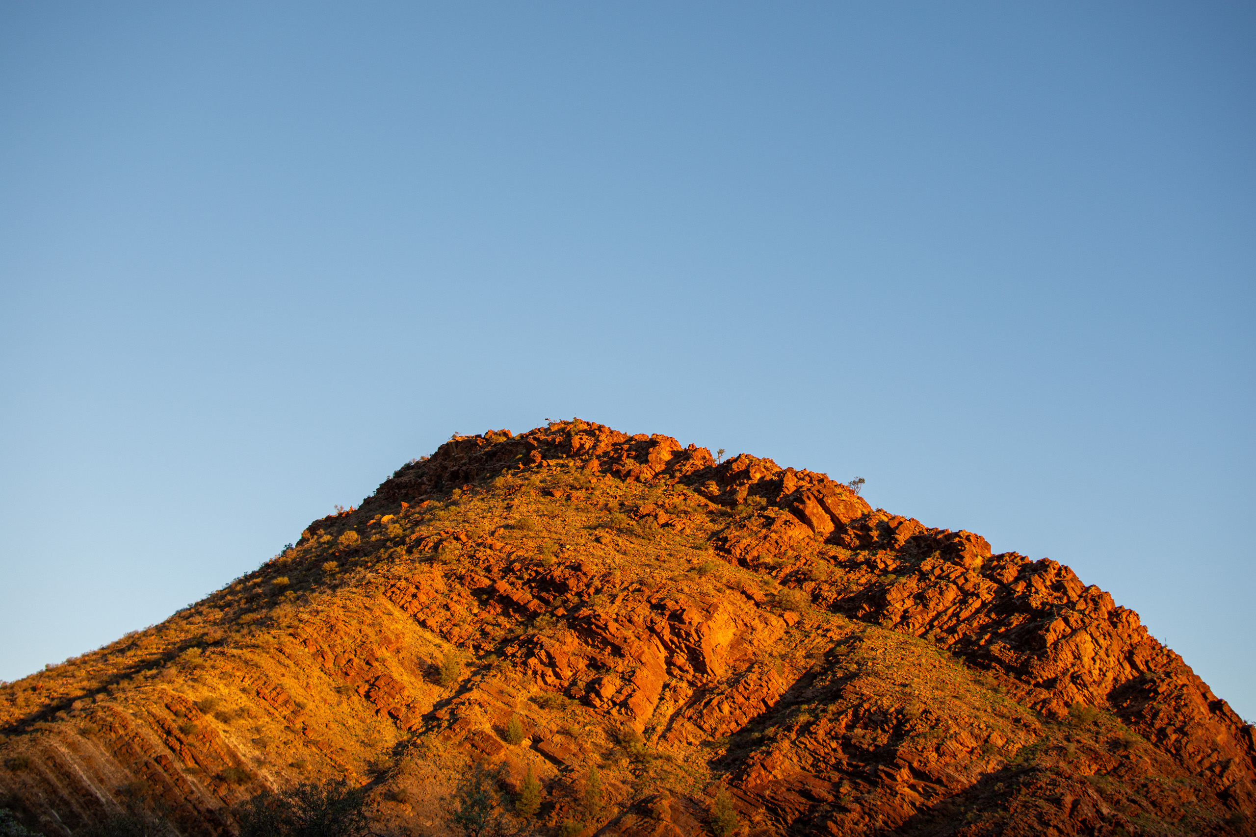 Sunset view from the local Arkaroola pub. © 2024. This work is openly licensed via CC BY-NC 4.0