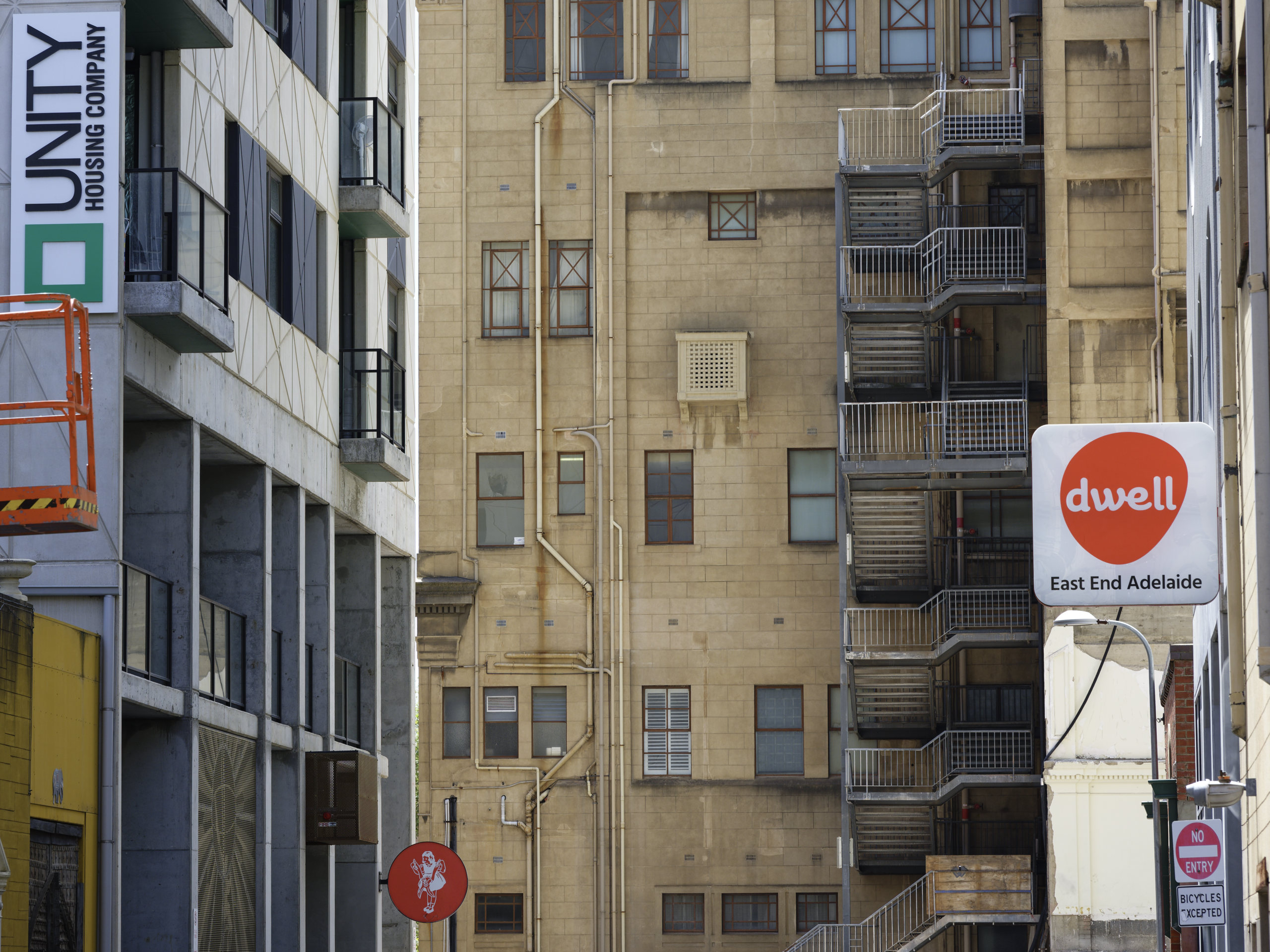 Red © 2026. This work is openly licensed via CC BY-NC 4.0